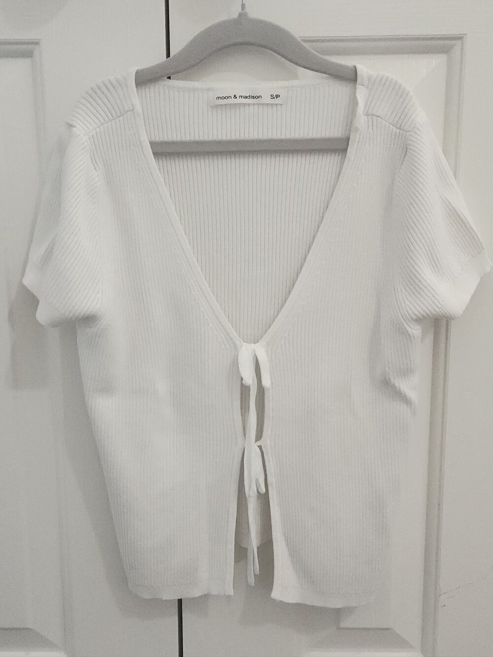 White tie front cardigan